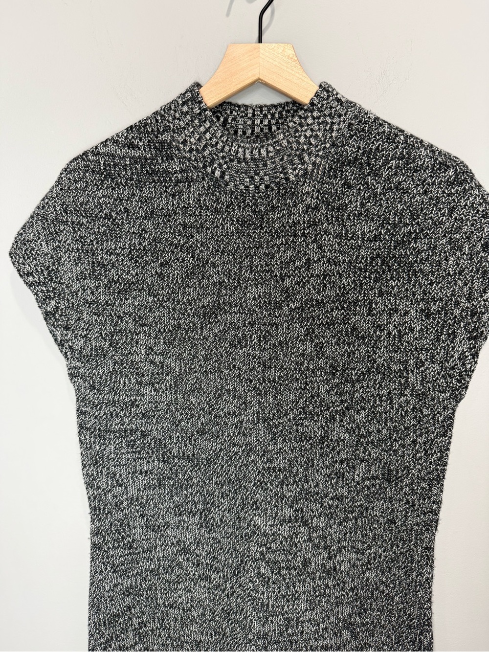 Athleta Pinewood Sweater Dress Sz Small - Picture 2 of 5